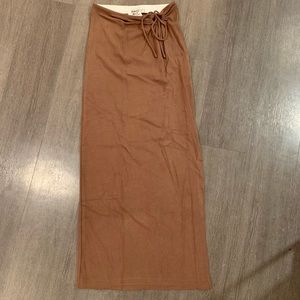 princess polly brown maxi skirt!!